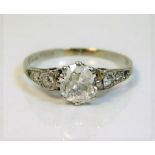 An antique 18ct white gold ring set with approx. 1