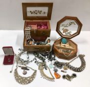 A quantity of mixed costume jewellery & cases