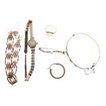 Assorted gold and yellow metal jewellery to include; gate-link bracelet with padlock, antique signet