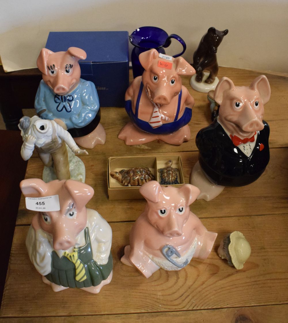 Five Wade Nat West pig money banks, together with a Russian porcelain bear, Wade Baby Tortoises in