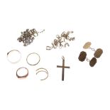 Assorted gold and yellow metal jewellery to include three rings, pair of cufflinks and belcher-