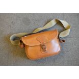 Leathercrafts tan leather satchel, 27cm wide
