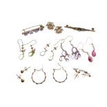 Assorted gold, yellow metal and other jewellery to include; bar brooches, pairs of earrings, etc,