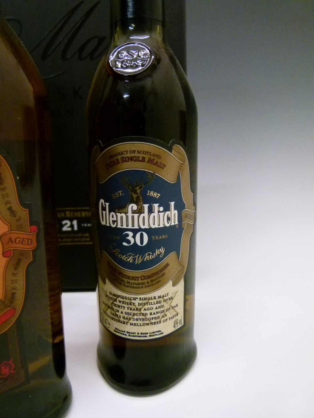 Glenfiddich Single Malt Scotch Whisky Collection being five 20cl bottles consisting of; Single - Image 7 of 11