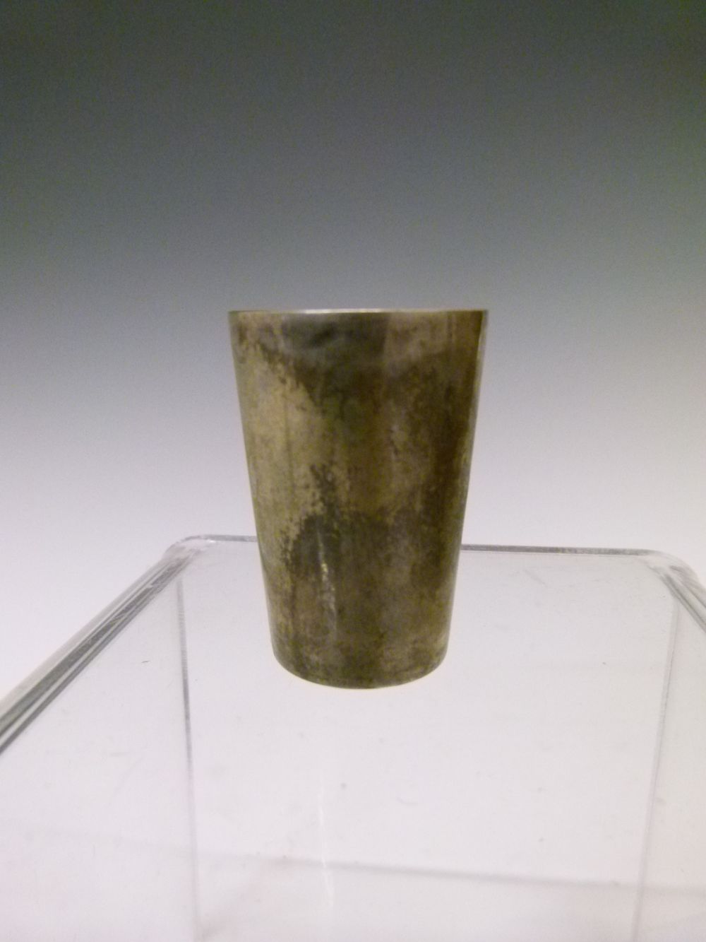 Continental white metal tot beaker of tapering cylindrical form with enamel arms of 'Monte Carlo', - Image 4 of 8