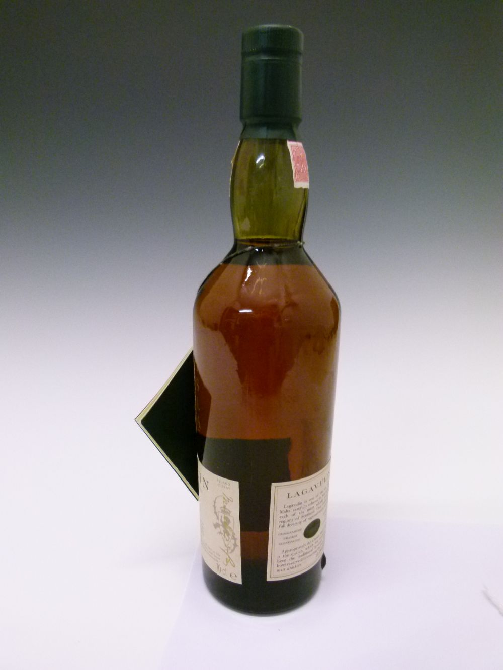 Lagavulin 16 Years Aged Single Islay Malt Whisky, one bottle Condition: Seal is good, level is good, - Image 5 of 8