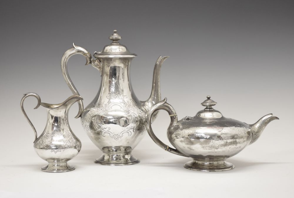 Early Victorian silver three-piece tea service, comprising: pear-shaped coffee pot, milk jug and
