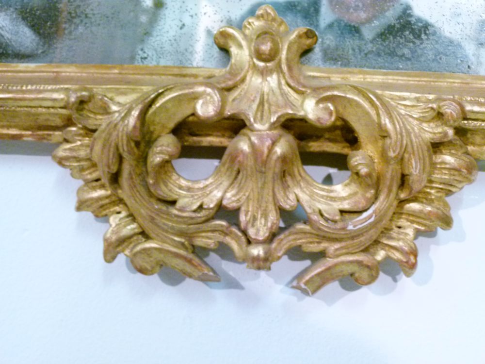 20th Century Chippendale Revival giltwood and gesso wall mirror, the plain plate within foliate - Bild 3 aus 11