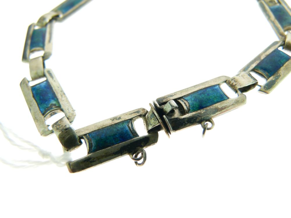 Art Nouveau enamel bracelet, in the style of J. Fenton, unmarked, silver coloured metal, 20.4cm long - Image 4 of 6