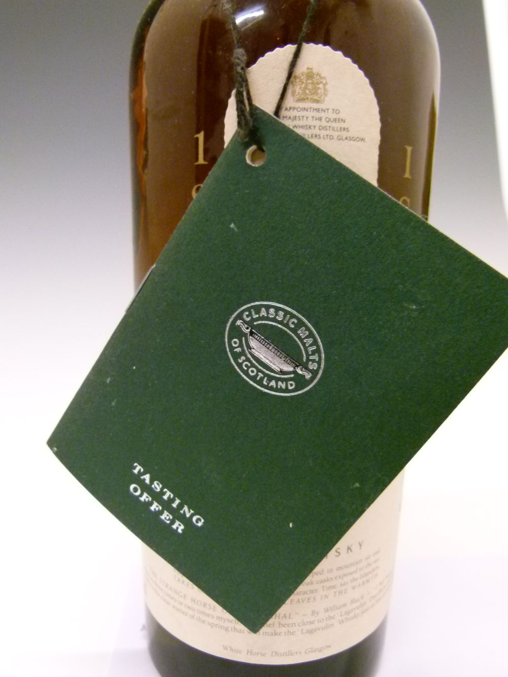 Lagavulin 16 Years Aged Single Islay Malt Whisky, one bottle Condition: Seal is good, level is good, - Image 4 of 8