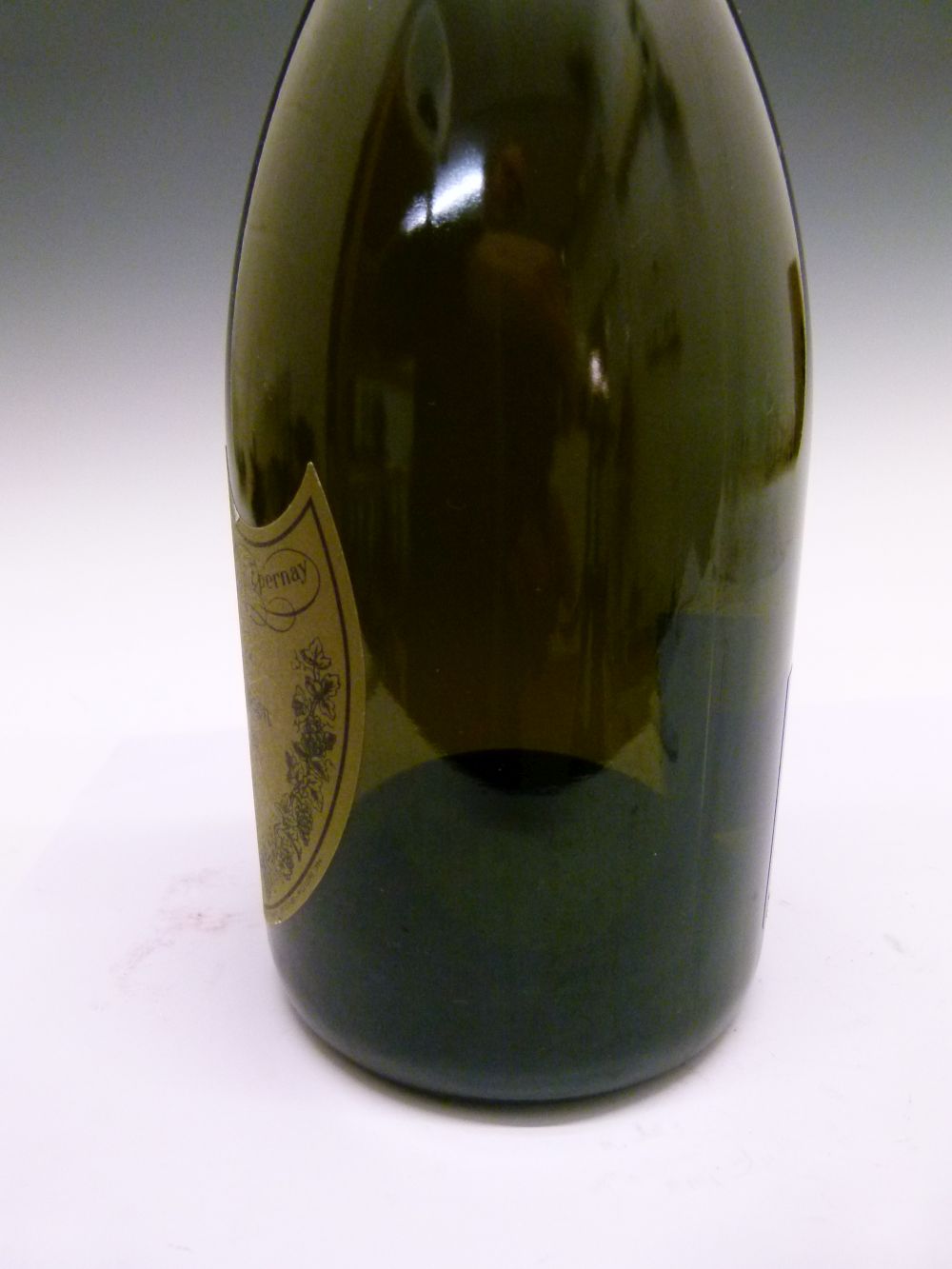 Bottle Dom Perignon Brut Champagne 1996 vintage (1) Condition: Level and seal is good, minor wear to - Image 5 of 7