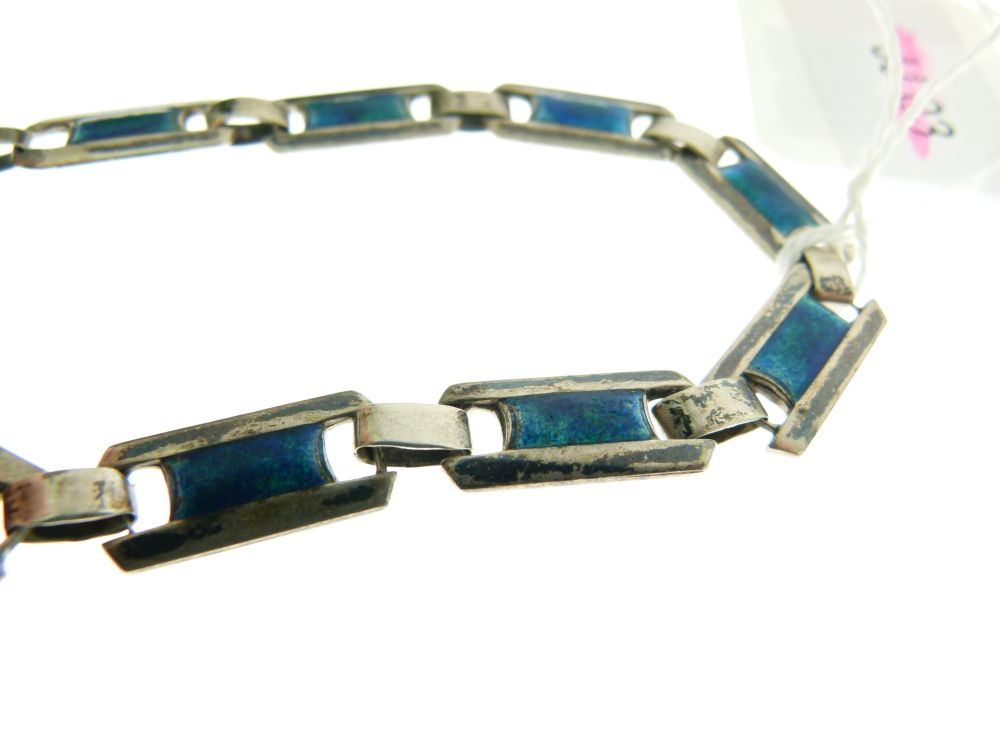 Art Nouveau enamel bracelet, in the style of J. Fenton, unmarked, silver coloured metal, 20.4cm long - Image 3 of 6