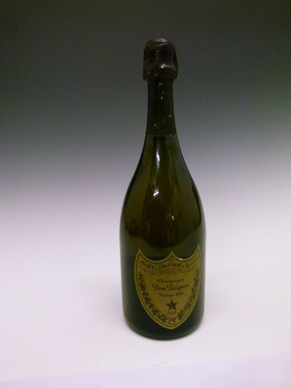 Bottle Dom Perignon Brut Champagne 1996 vintage (1) Condition: Level and seal is good, minor wear to - Image 2 of 7
