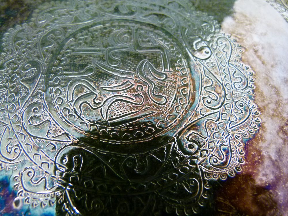 Antique Middle Eastern or Indian white metal card tray, of circular form with central medallion of - Image 3 of 11