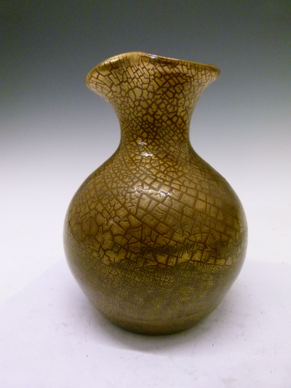 Elton Ware gold/copper crackle baluster vase having a ruffled rim, underside with painted mark, 18cm - Image 3 of 7