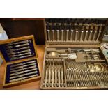Oak-cased canteen of Mappin & Webb silver-plated Hanoverian pattern flatware including carving