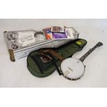 2017 Deering 'Artisan' 19 Fret Jr 5-String Palor Banjo (ideal for travel or teaching children),