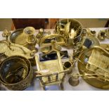 Large quantity of decorative brass and metalware comprising: ornaments, candlesticks, etc