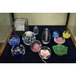 Group of assorted glass paperweights, largest 12cm high (12)