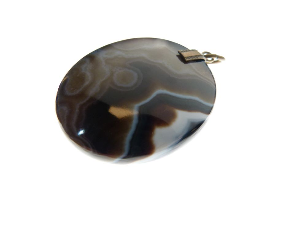 Blue John oval pendant approximately 36mm x 29mm, with white metal chain stamped Sterling, - Image 4 of 5