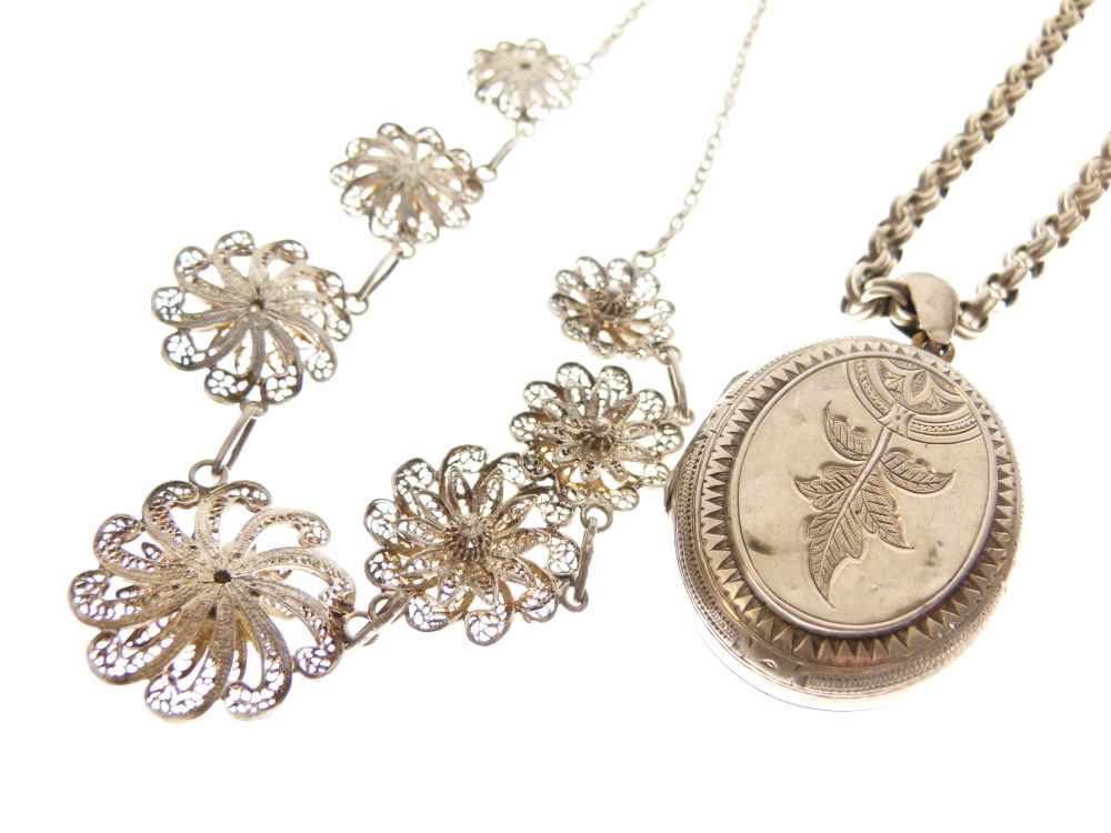 Assorted white metal jewellery to include fancy box belcher link chain, locket, filigree work etc - Image 2 of 5