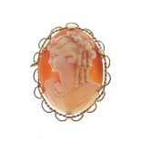 9ct gold oval cameo brooch with profile portrait of a lady with hair in ringlets, 5.9g gross approx