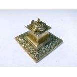 Early 20th Century cast brass inkwell, 10cm square