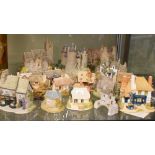 Collection of Lilliput Lane Cottages to include; Castel Coch, Armada House, St. Lawrence Church, etc