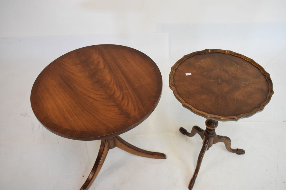 Bevan Funnell Reprodux walnut tripod occasional table with piecrust top, 40cm diameter x 53cm - Image 2 of 4