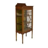 Edwardian mahogany and satinwood cross banded display cabinet fitted two shelves enclosed by a