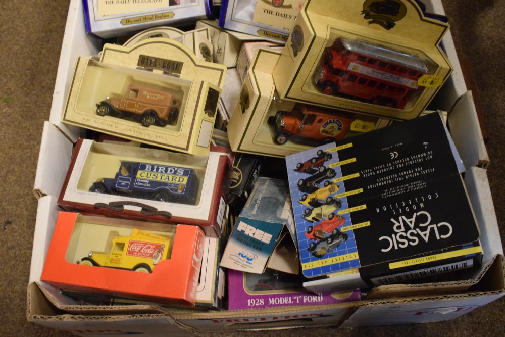 Quantity of boxed Oxford die-cast, Lledo and other die-cast model vehicles - Image 7 of 8