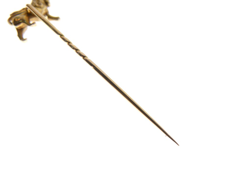 9ct gold stick pin cast with standing lion, 3.7g approx - Image 6 of 8