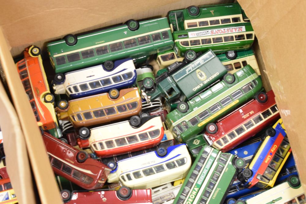 Large quantity of EFE Corgi, and others various branded die-cast model buses and coaches - Image 6 of 12