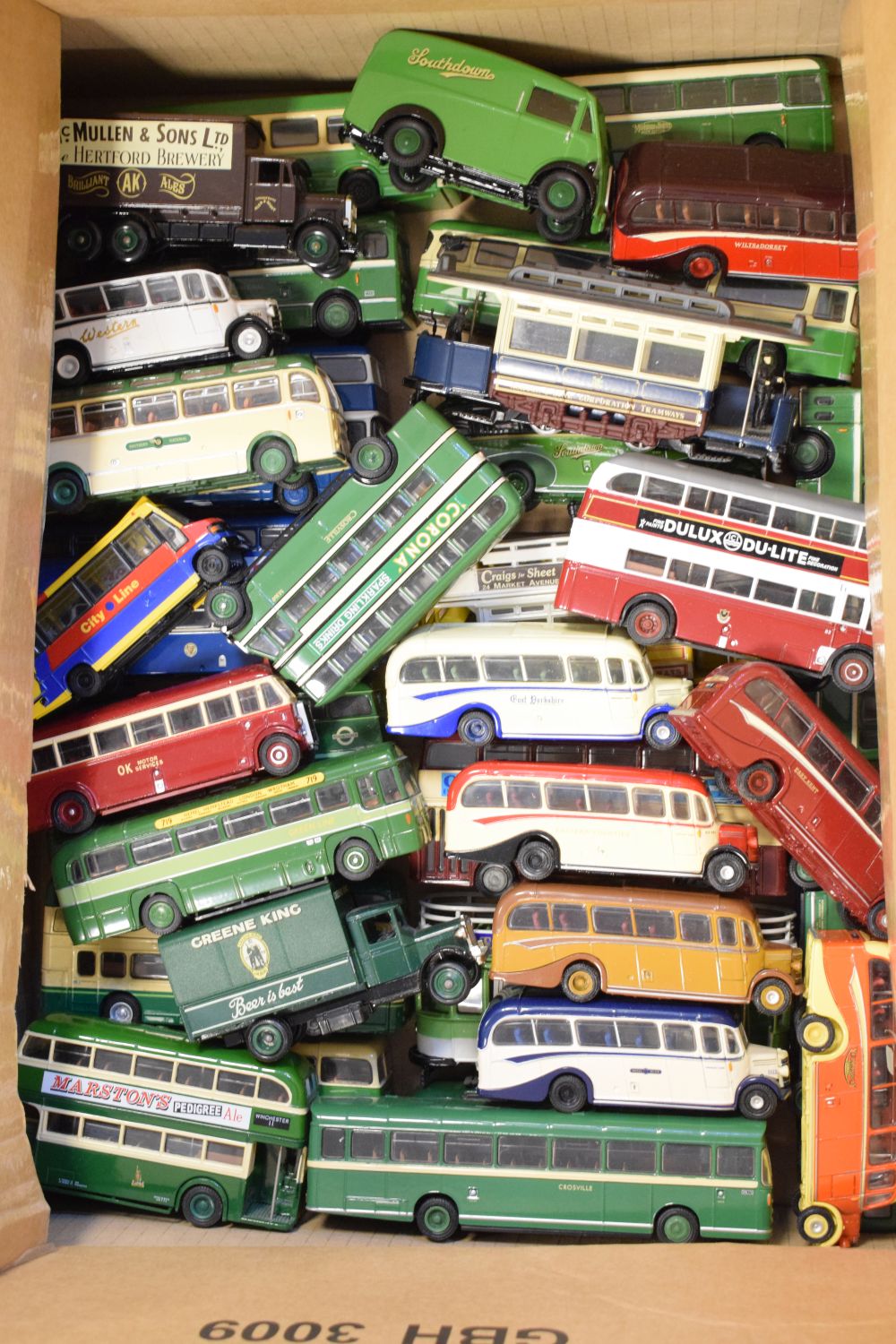 Large quantity of EFE Corgi, and others various branded die-cast model buses and coaches - Image 2 of 12