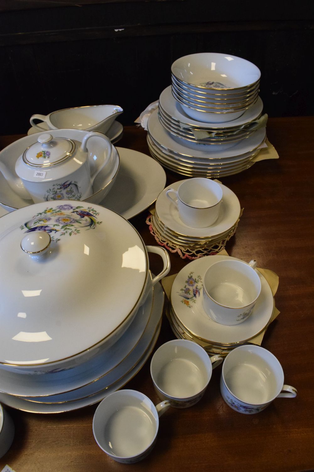 Extensive Limoges porcelain dinner and coffee service in the Royal Limoges pattern - Image 2 of 11