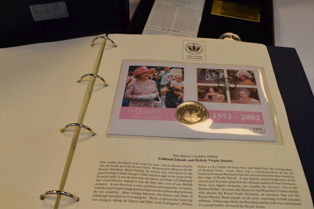 Boxed Queen Elizabeth II Queens Golden Jubilee 2002 Westminster Mint enamelled collectable coins ( - Image 3 of 6