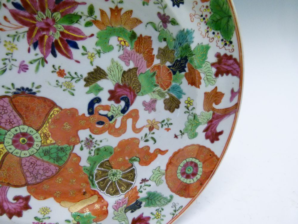 Chinese Canton Famille Rose porcelain plate, circa 1800, of dished circular form decorated with - Image 5 of 9