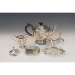 George V silver teapot, Sheffield 1933, together with a card tray, cream jug, etc, 25.2toz gross