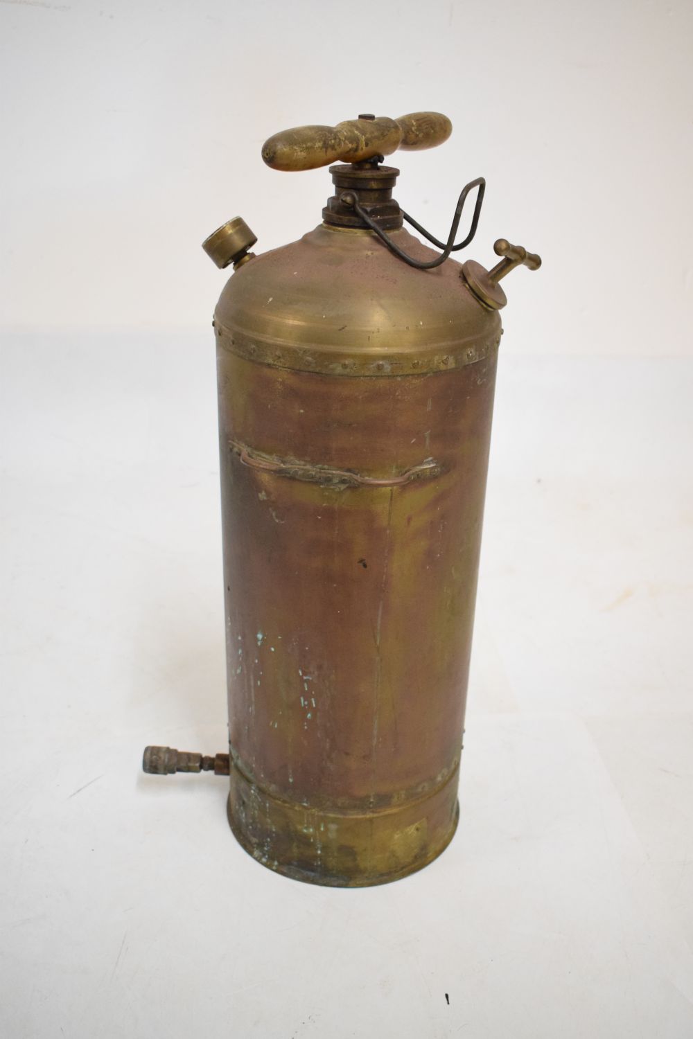 Vintage Four Oaks (Sutton Coldfield, Birmingham) spraying machine, with brass body and wooden - Bild 4 aus 4