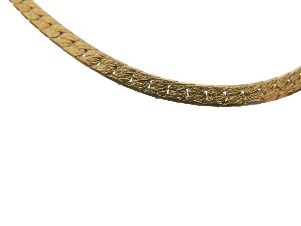 Yellow metal necklace of flexible textured design stamped 750, 18.6g approx - Image 2 of 3