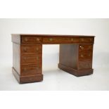 Early 20th Century mahogany twin pedestal desk, 133mc wide