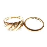 18ct gold dress ring, size M, together with a 9ct wedding band, size J, 6.1g approx (2)