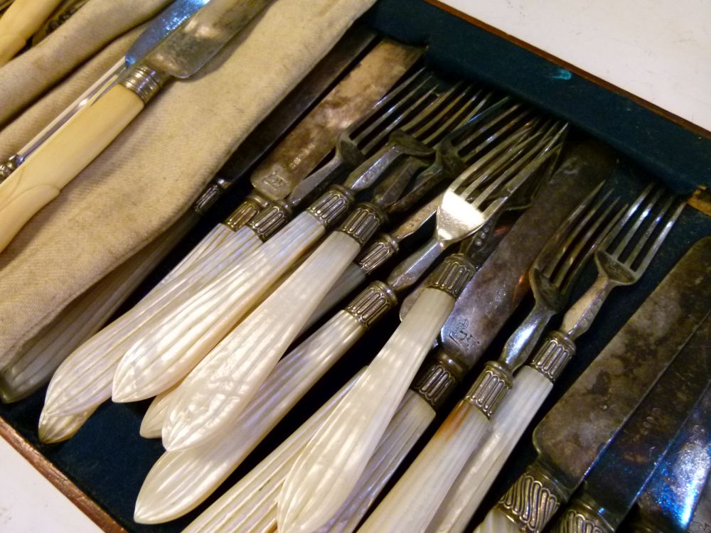 Selection of Victorian mother-of-pearl handled flatware, together with a set of early 20th Century - Image 3 of 4