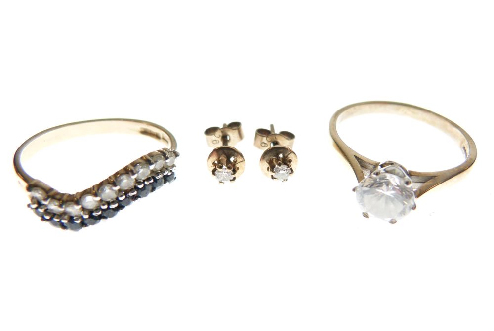 Two 9ct gold dress rings, size P, together with a pair of 9ct gold ear studs set small diamonds, 5.