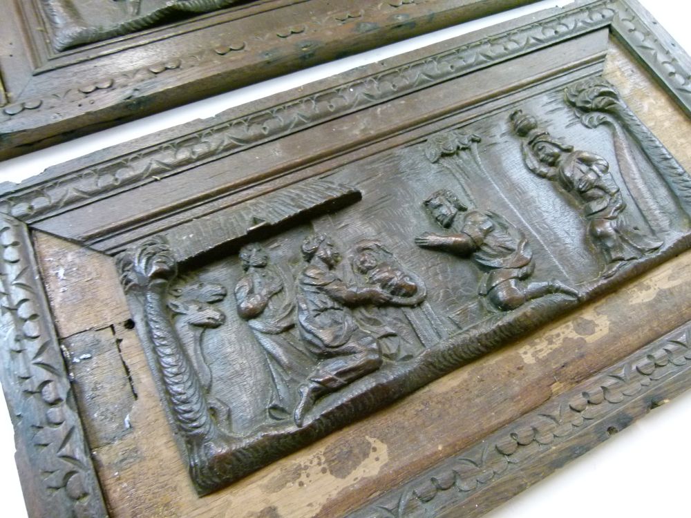 Pair of 18th Century Continental carved walnut panels depicting the Adoration of the Magi and the - Image 4 of 11