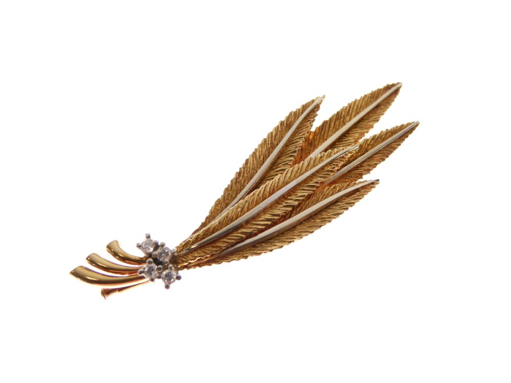 Yellow metal brooch of foliate or feather design set four small diamonds, stamped 750, 6cm wide, - Image 2 of 5