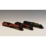 Three Hornby 00 Gauge railway train sets, locomotives with tenders comprising R066 Duchess of