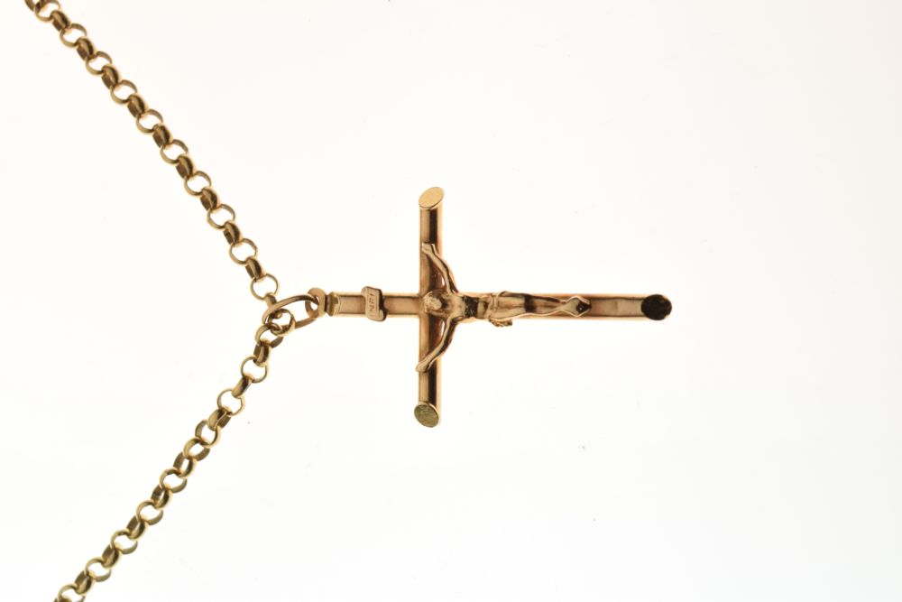 9ct gold hallmarked crucifix on a 9ct gold belcher link chain, 11.3g gross approx - Image 2 of 3