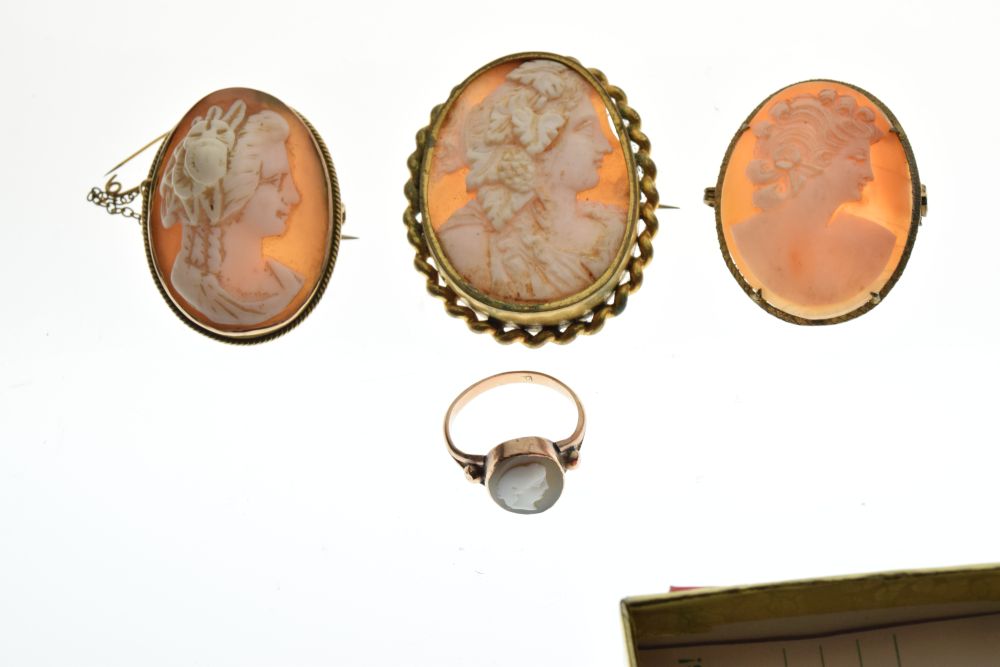 9ct gold cameo mounted dress ring, size N, and three oval cameo brooches - Image 2 of 4