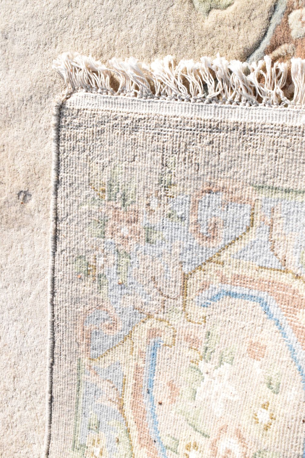 Large machine made wool carpet, 'Imperial Jewel', 262cm x 366cm - Image 4 of 4